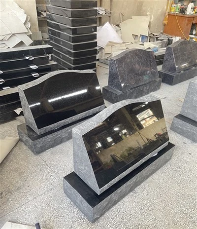Nisan Pemakaman - Monumen Granit Miring Dengan/ Desain - 16 X 8 X 14